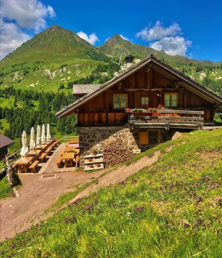 Casa "Berto E Costantina" Apartman Tregiovo Kültér fotó